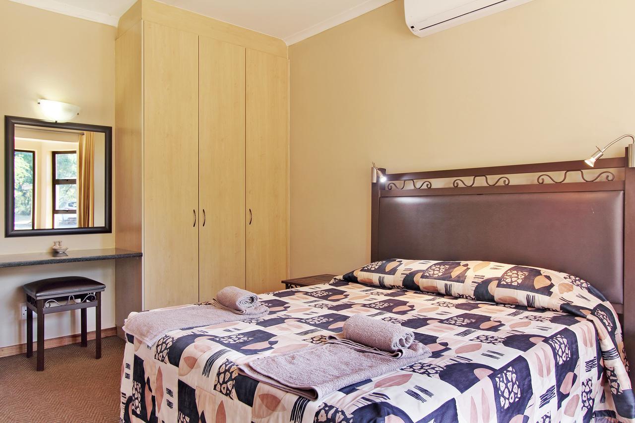 Monateng Safari Resort Wallmannstal
