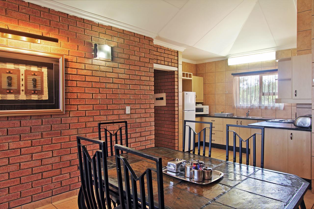 Resort Monateng Safari 4*